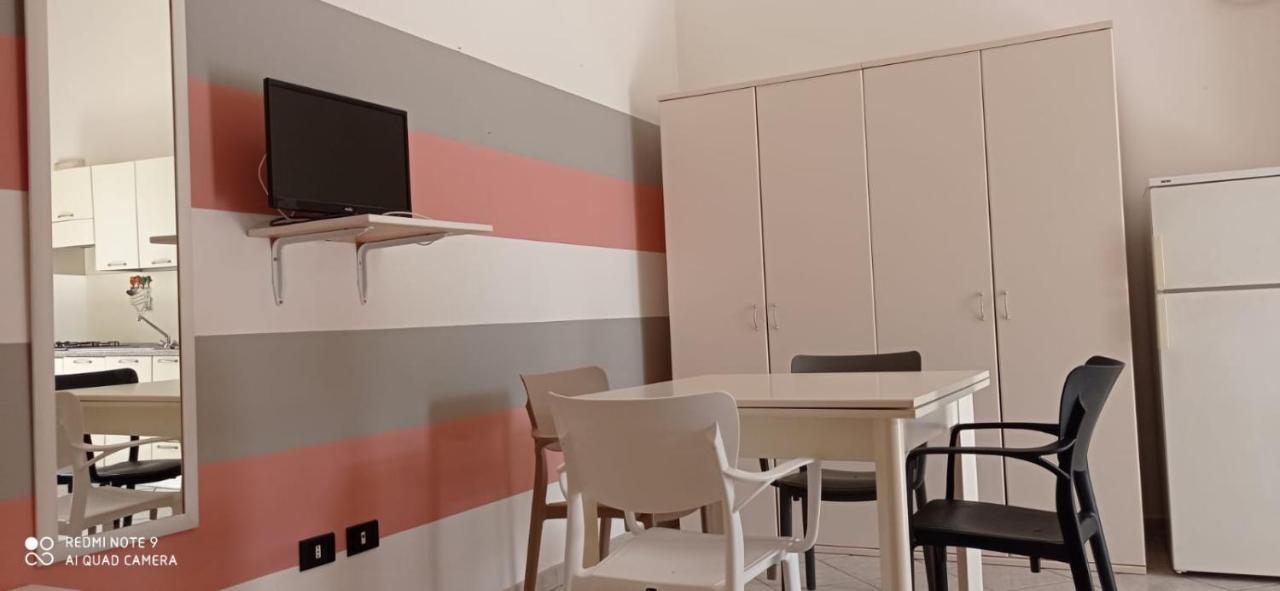 Ferienwohnung Corte Nel Borgo Minervino di Lecce Exterior foto