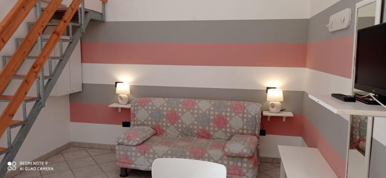 Ferienwohnung Corte Nel Borgo Minervino di Lecce Exterior foto