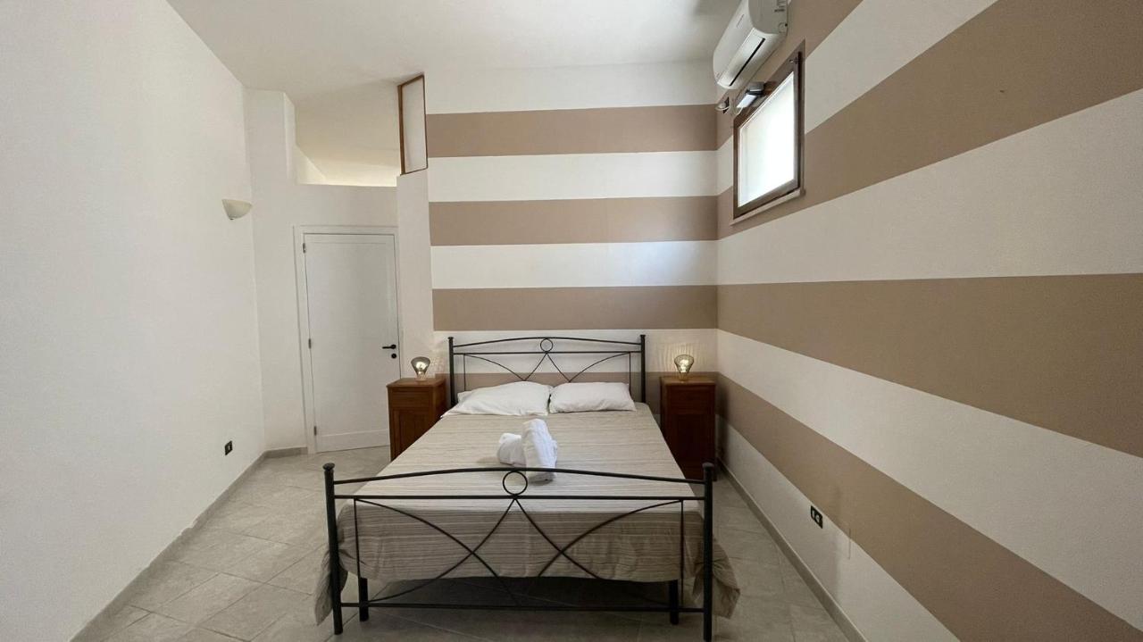 Ferienwohnung Corte Nel Borgo Minervino di Lecce Exterior foto