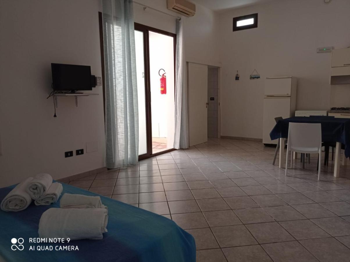 Ferienwohnung Corte Nel Borgo Minervino di Lecce Exterior foto