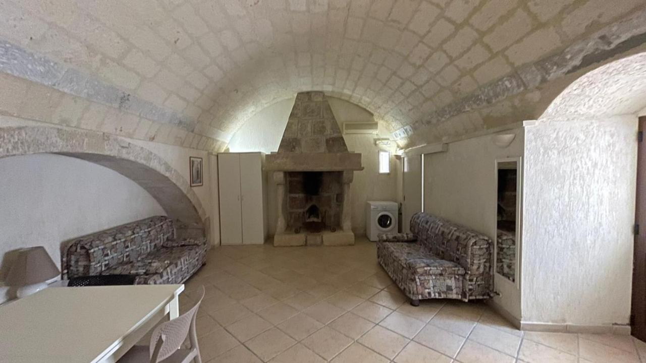Ferienwohnung Corte Nel Borgo Minervino di Lecce Exterior foto