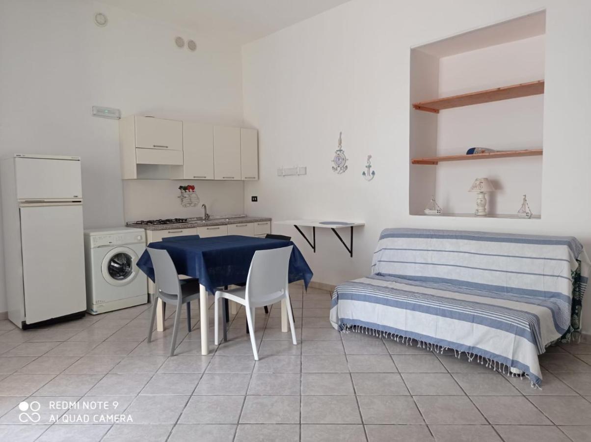 Ferienwohnung Corte Nel Borgo Minervino di Lecce Exterior foto