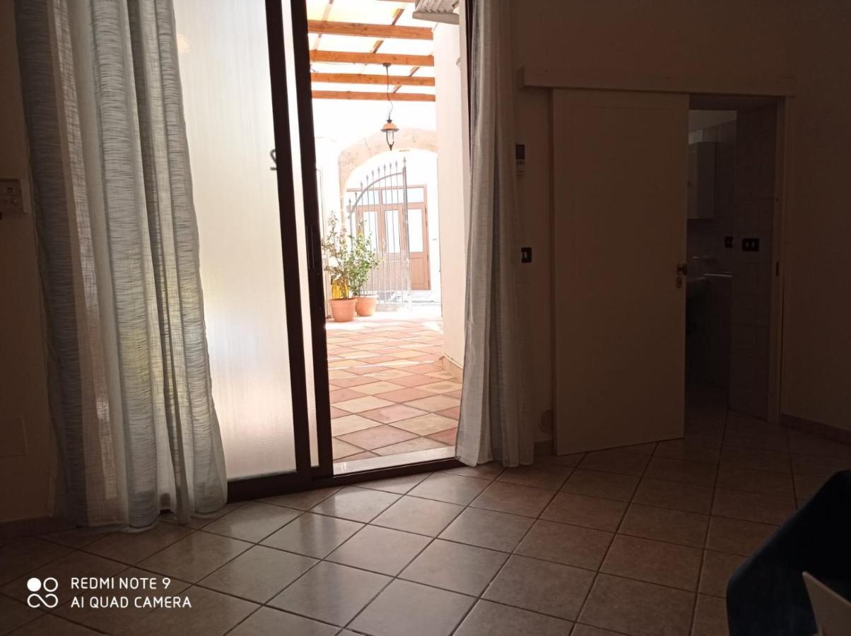 Ferienwohnung Corte Nel Borgo Minervino di Lecce Exterior foto