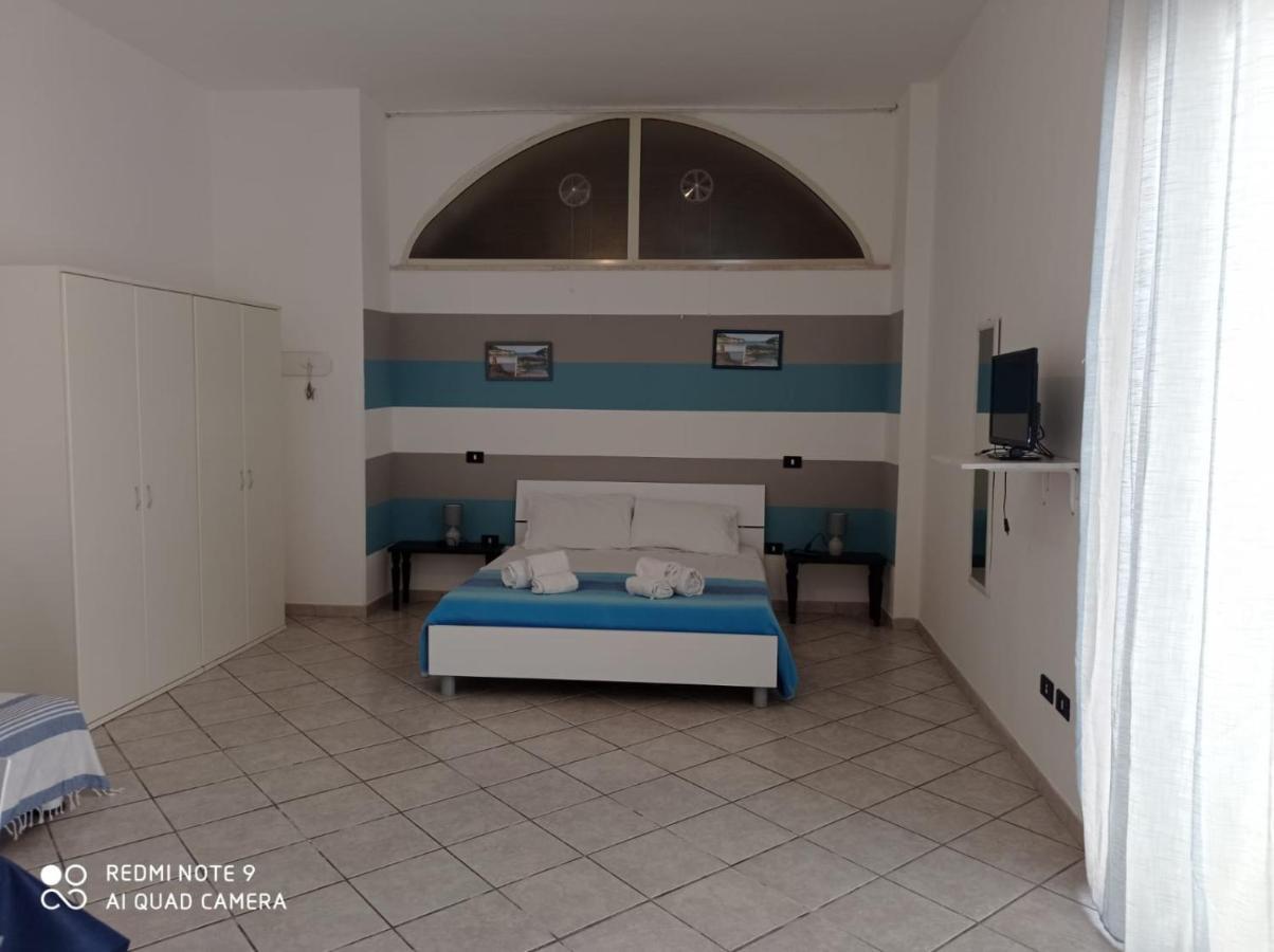Ferienwohnung Corte Nel Borgo Minervino di Lecce Exterior foto