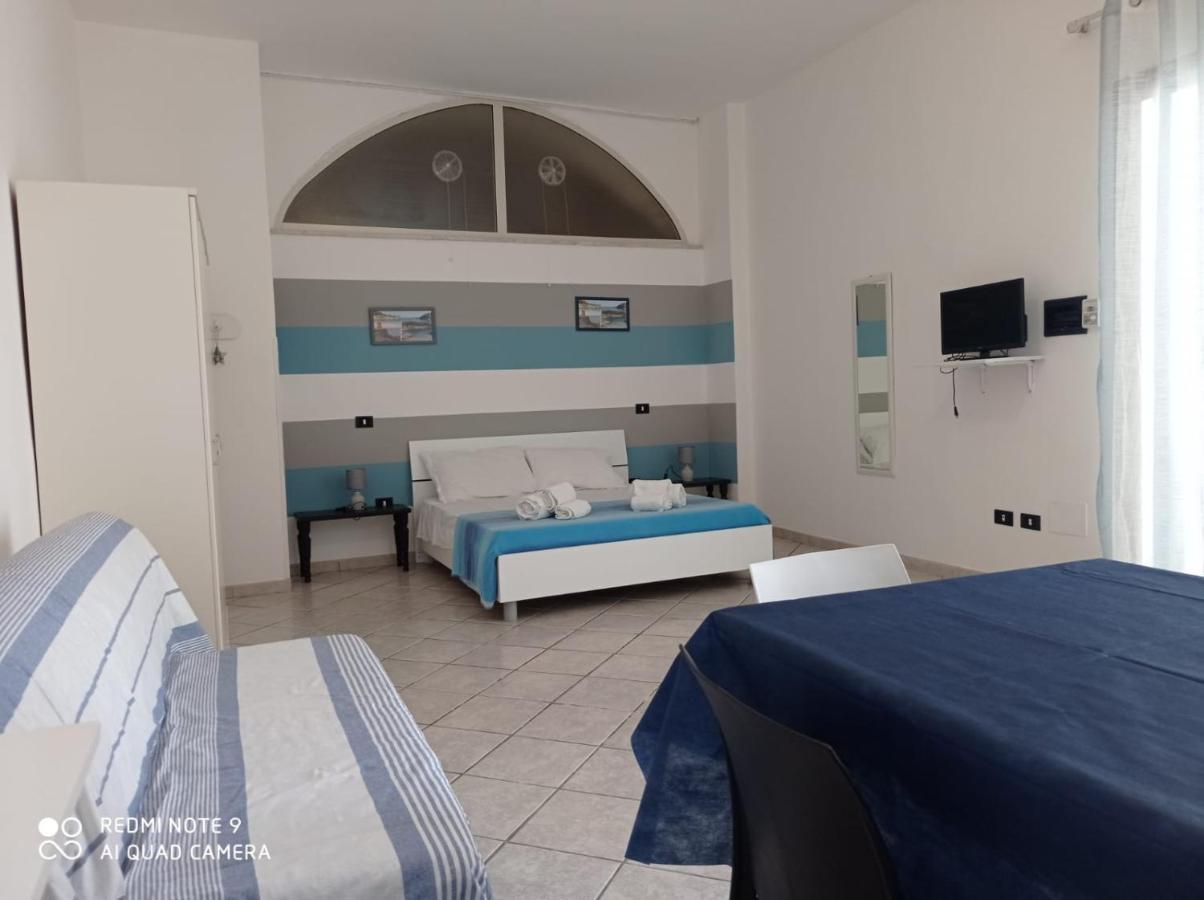 Ferienwohnung Corte Nel Borgo Minervino di Lecce Exterior foto