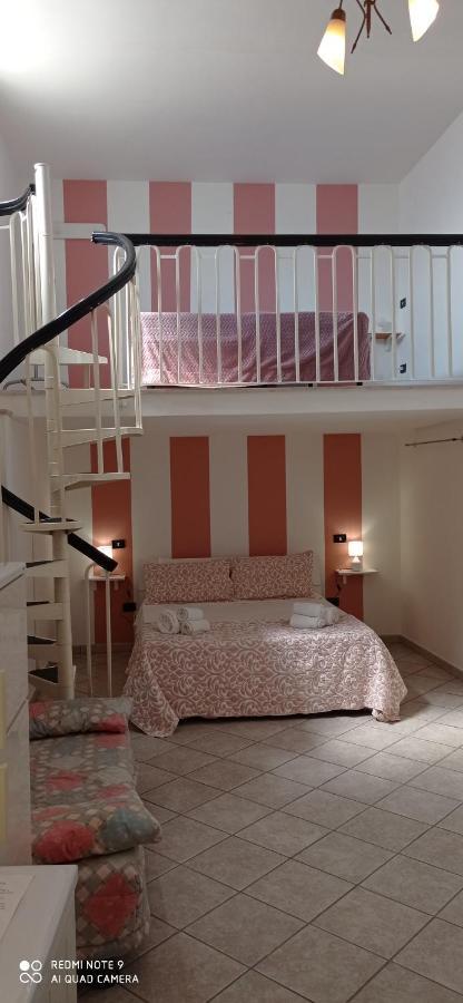 Ferienwohnung Corte Nel Borgo Minervino di Lecce Exterior foto