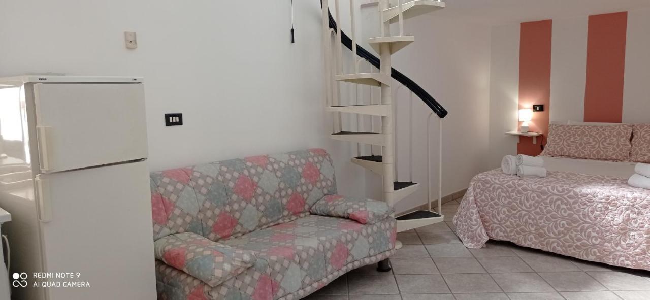 Ferienwohnung Corte Nel Borgo Minervino di Lecce Exterior foto