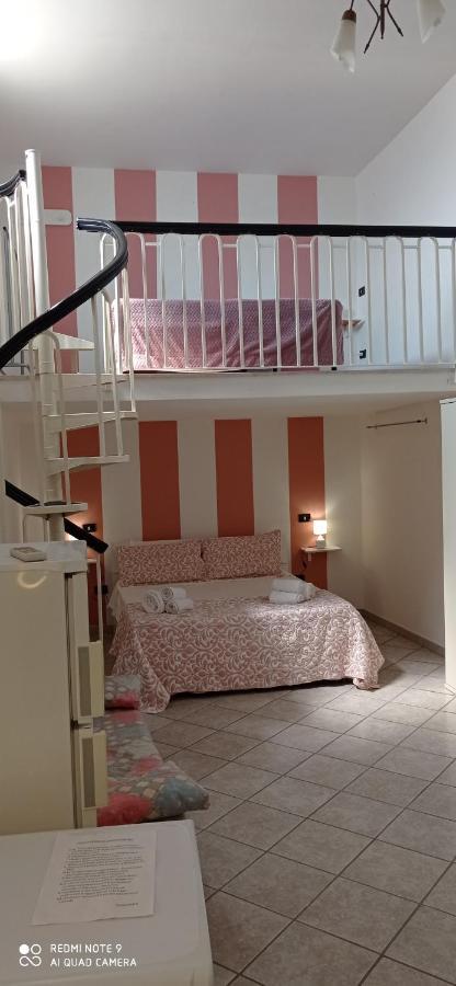 Ferienwohnung Corte Nel Borgo Minervino di Lecce Exterior foto