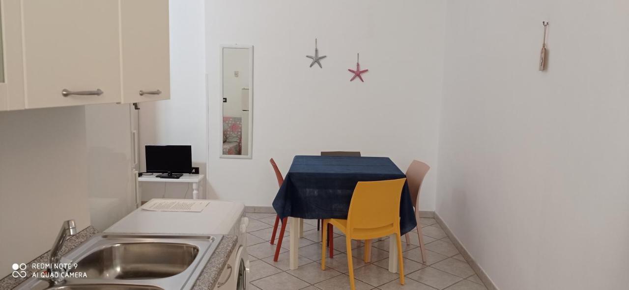 Ferienwohnung Corte Nel Borgo Minervino di Lecce Exterior foto