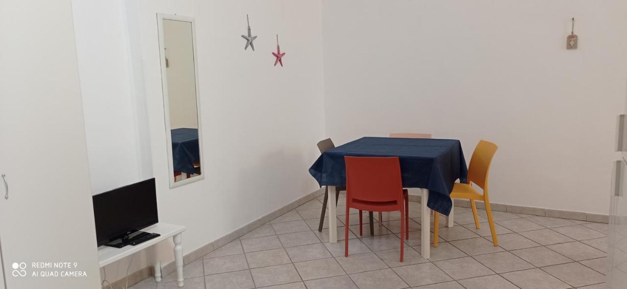 Ferienwohnung Corte Nel Borgo Minervino di Lecce Exterior foto